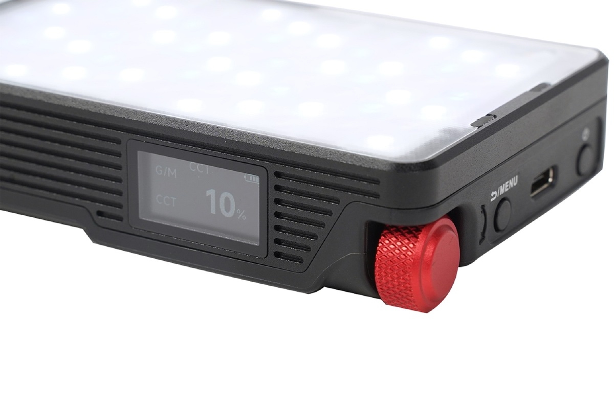 Aputure MC Pro RGBWW-LED Leuchte