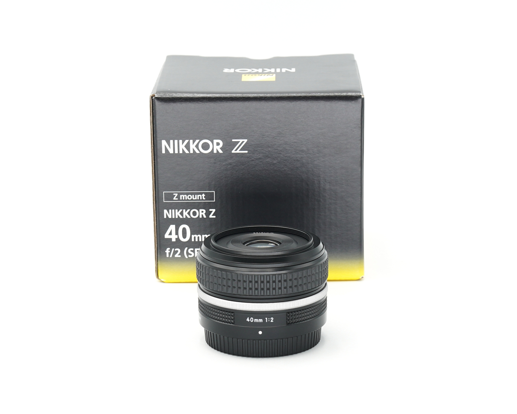 Nikon Nikkor Z 40mm 2.0 SE Ausstellungsstück, Nikon-Fachhändler #X40276**