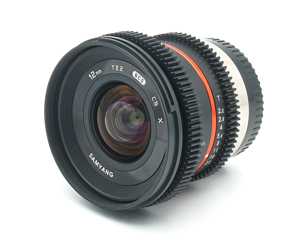 Objektiv, 12 mm Brennweite, manueller Fokus, Blendenring, Samyang