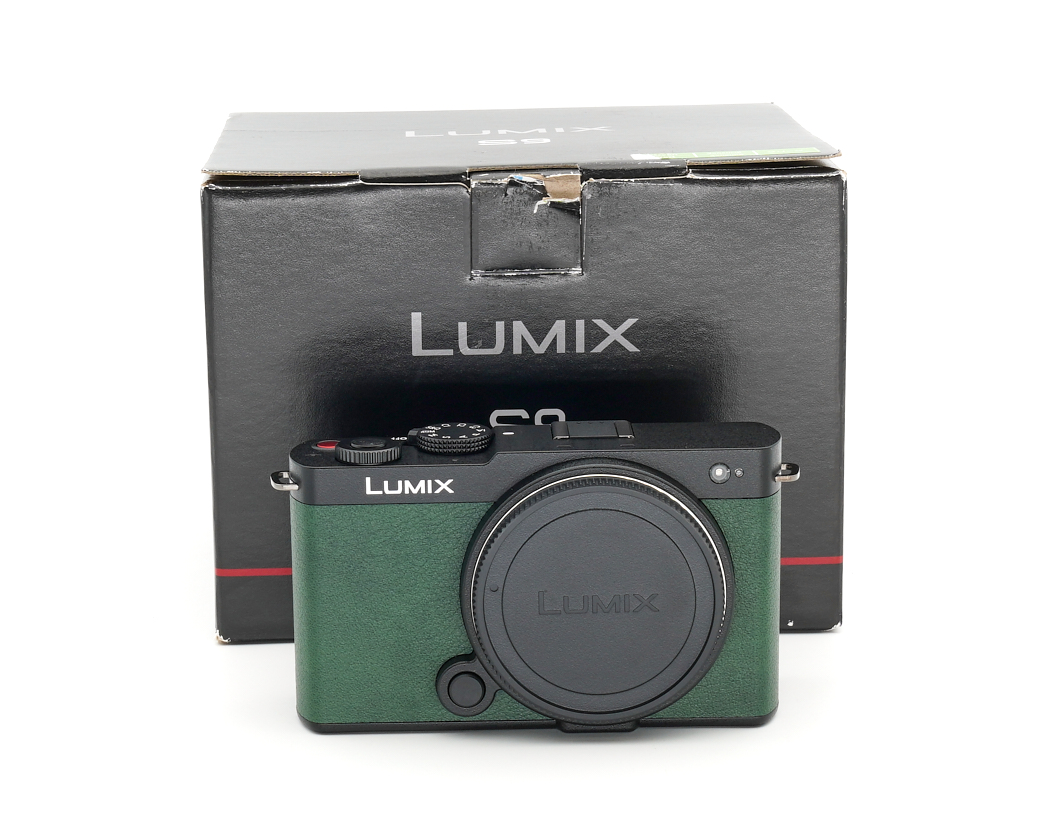 Panasonic Lumix S9 Gehäuse grün Kundenretoure, nur ca. 180 Auslöser #49341**
