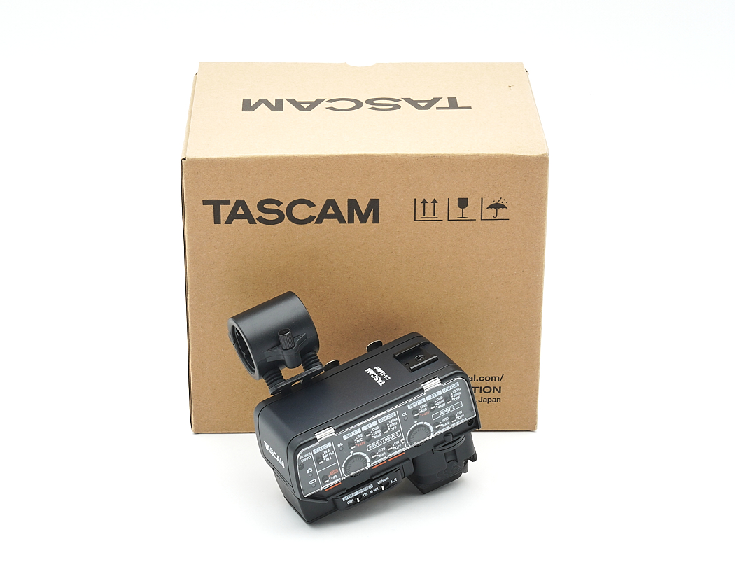 Kamerazubehör, Auflichtgerät, Tascam, schwarz, Verpackungskarton