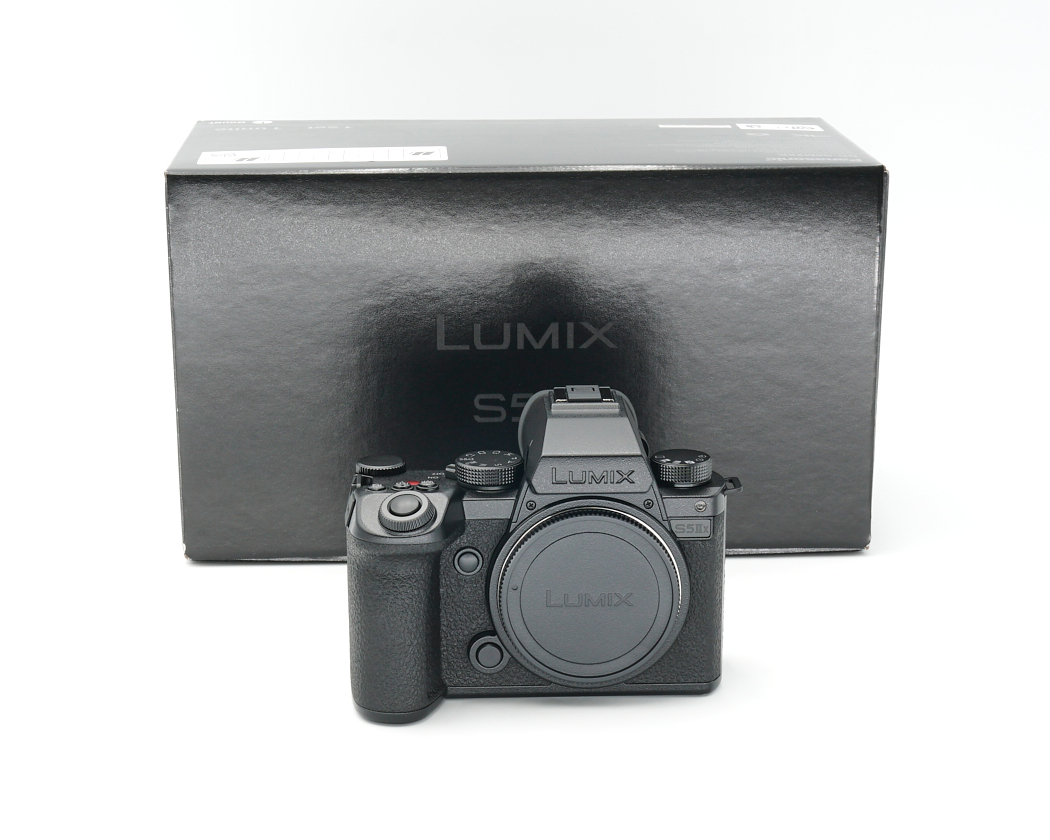 Panasonic Lumix DC-S5 II X Gehäuse Ausstellungsstück, nur 250 Auslösungen #49860**
