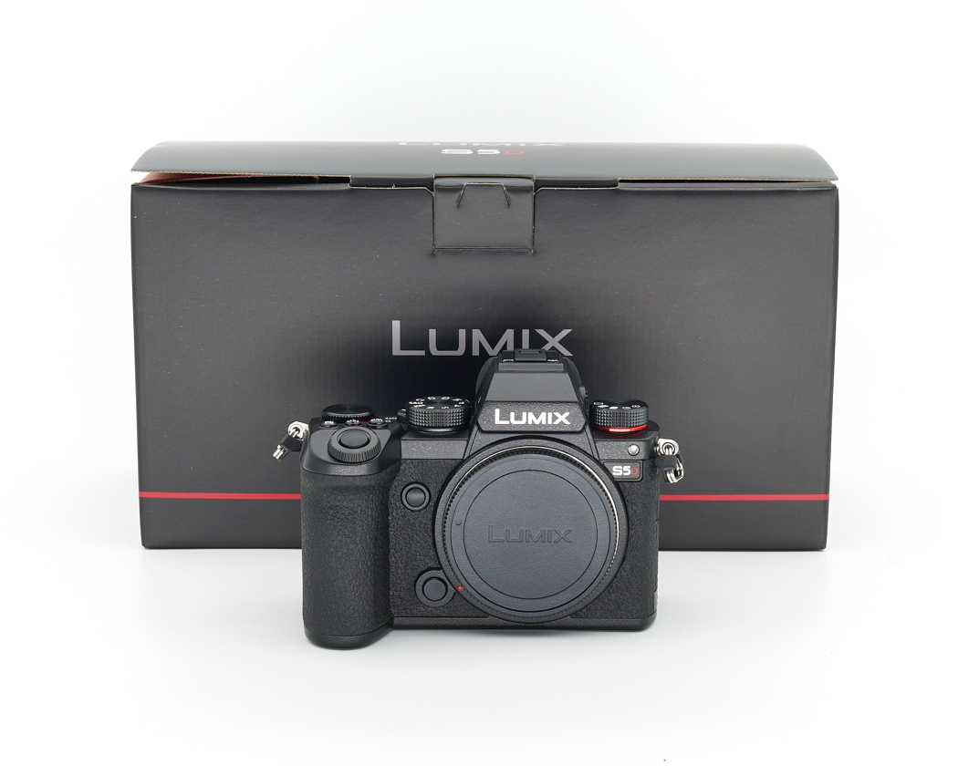 Kamera, Spiegellose Kamera, Lumix, schwarz, Kitobjektiv nicht angeschlossen