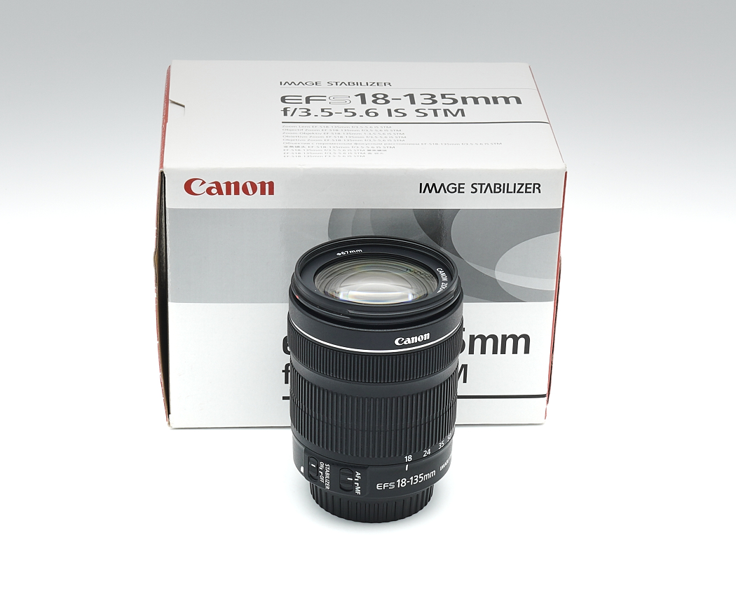 objektiv, EF-S 18-135mm, Bildstabilisierung, schwarzer Objektiv, Canon-Verpackung