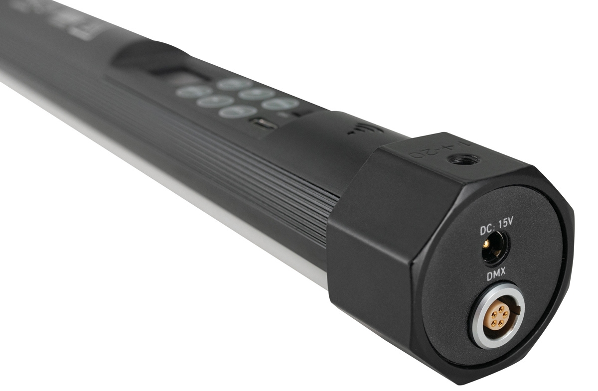 Nanlite PavoTube II 15XR 4Kit RGBWW Farb-Effektleuchte
