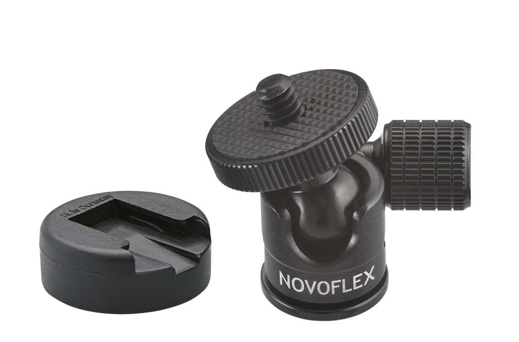 Novoflex Kugelneiger mit Blitzschuh