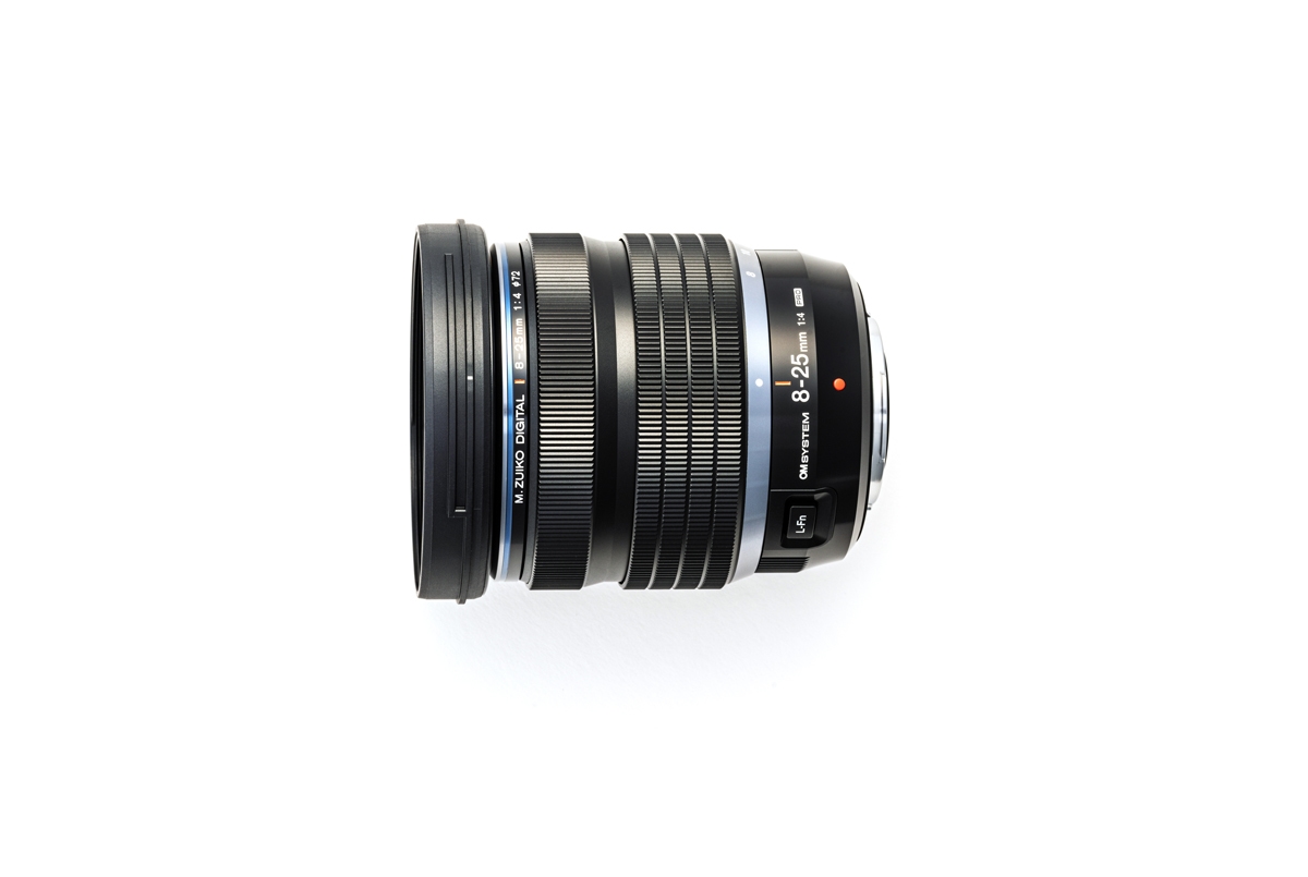 OM System M.Zuiko ED 8-25 mm 4.0 PRO schwarz Vitrinenmodell #49841