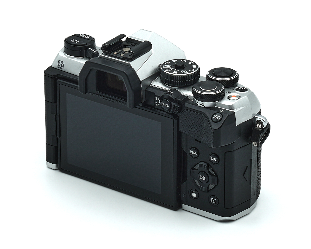  Digitale Kamera, Spiegelreflex?, schwarz, silber, LCD-Bildschirm