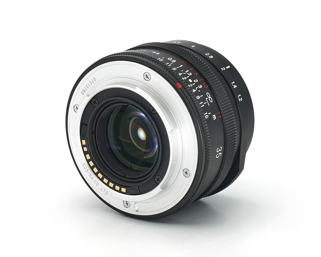 Voigtländer Nokton 35mm 1.2 schwarz für Fujifilm X-Mount wie neu #49477**