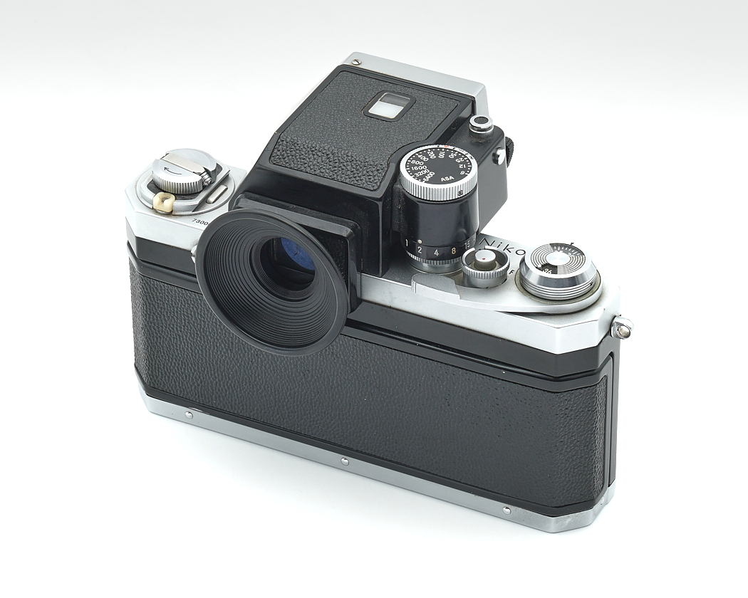 Filmkamera, Vintage Kamera, schwarz, Objektiv, manueller Einstellrad