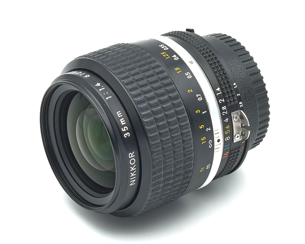  Kameralinse, Nikon Linse, 35mm Objektiv, manueller Fokus, Blende Ring