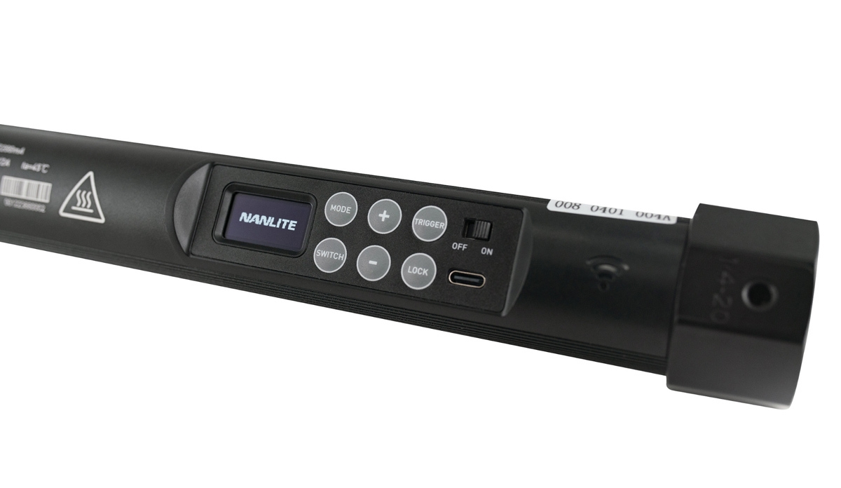 Nanlite PavoTube II 15XR 4Kit RGBWW Farb-Effektleuchte