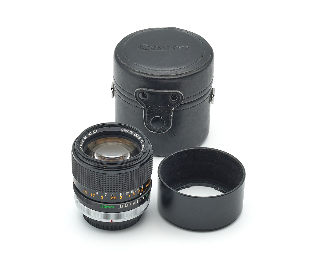 Objektiv, 85mm, Manueller Fokus, Objektivdeckel, Tragetasche/Case