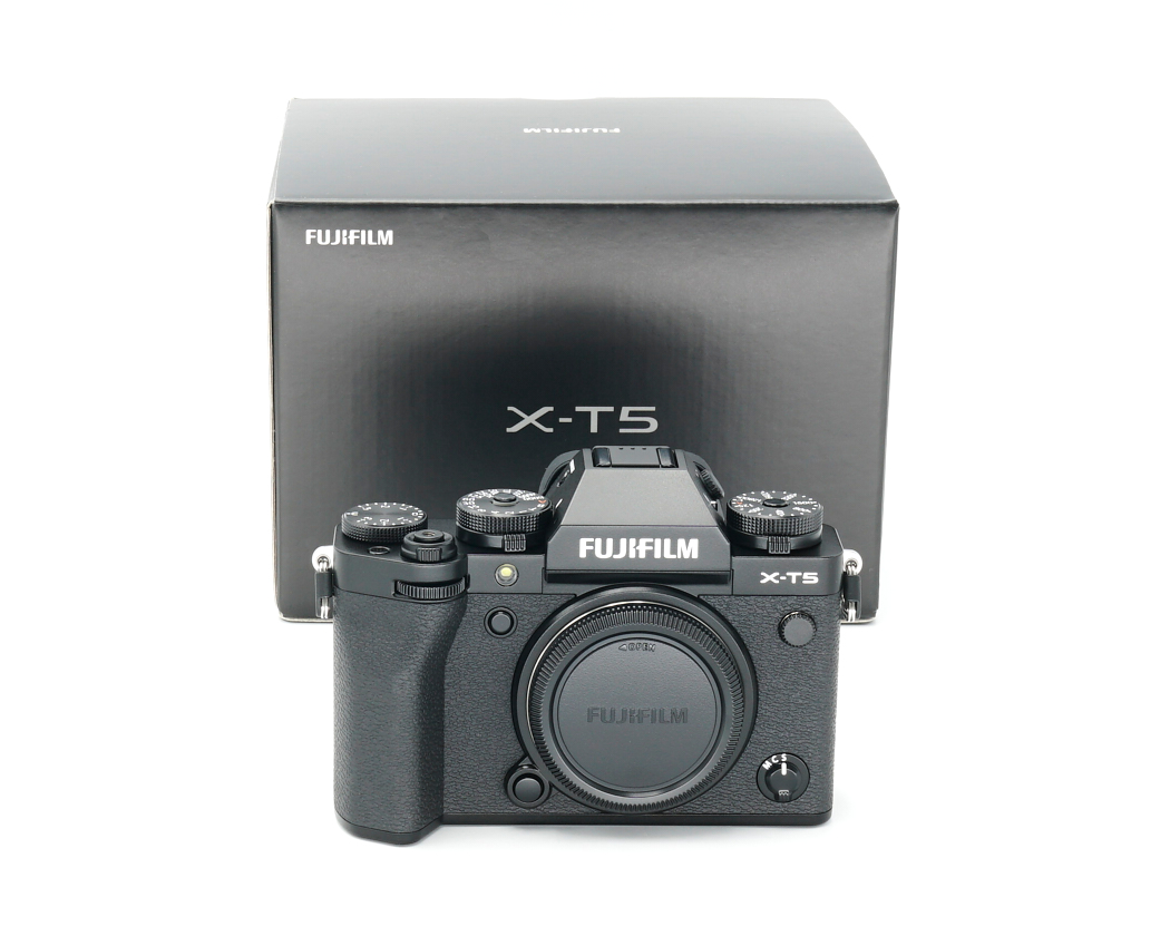 Spiegellose Kamera, Fujifilm X-T5, schwarze Kamera, wechselobjektiv, Lieferumfang Box
